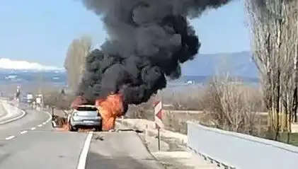 Kütahya'da Seyir Halindeki Otomobil Alev Alev Yandı: Neyin Tebliği?