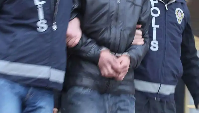 Türkiye Genelinde Dev Dolandırıcılık Operasyonu: 34 Gözaltı