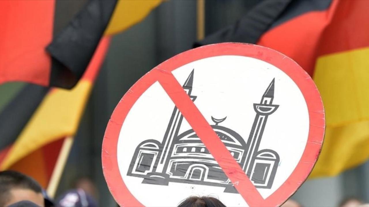 Almanya'da Müslüman Karşıtı Irkçılık Raportörü Merkezi Açılıyor