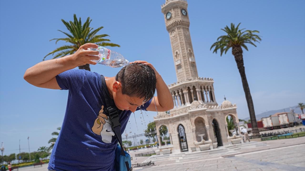 Güneşin Yakıcı Sıcaklığı: 2024 En Sıcak Yıl