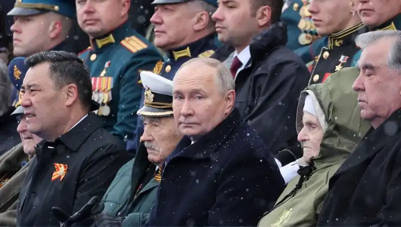 Rus Ordusu Genişliyor: Putin'den Askeri Güç Artışına Dair Çarpıcı Çağrı