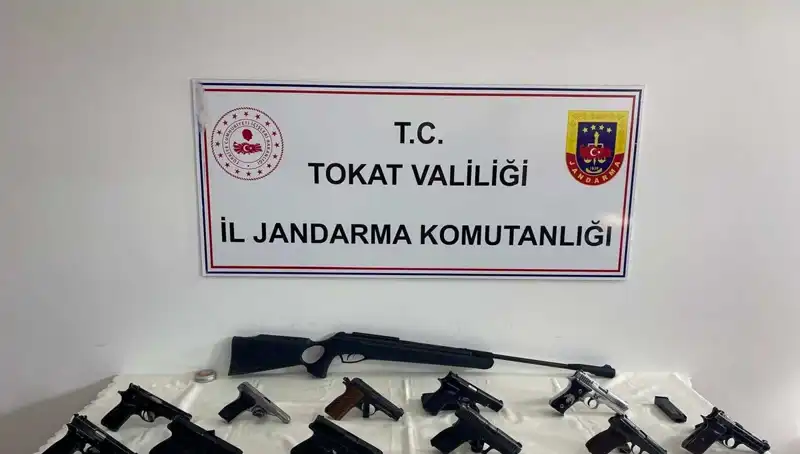 Tokat'ta Kaçak Silah Operasyonu: İki Şüpheli Yakalandı!