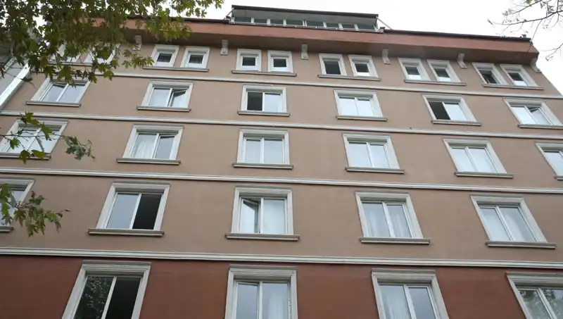 Kastamonu'da Otel Penceresinden Düşen Kadın, Hayatını Kaybetti: Olayın Ayrıntıları