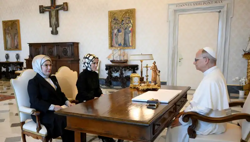 Emine Erdoğan ve Papa Leo Görüşmesi: Gazze'deki Durum Ele Alındı