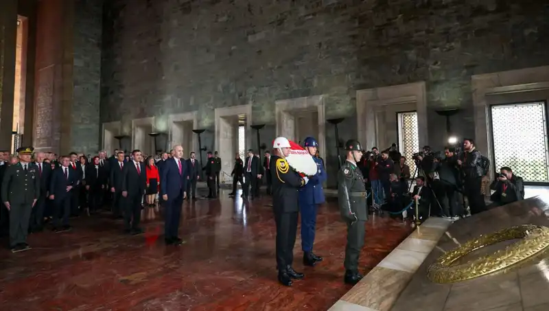 Devlet Erkanı Anıtkabir'de: Ulusal Birlik ve Beraberlik Mesajı