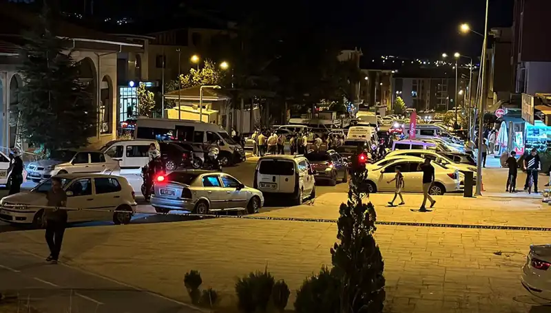 İki Aile Arasında Kanlı Kavga: 1 Ağır Yaralı, 3 Yaralı Daha