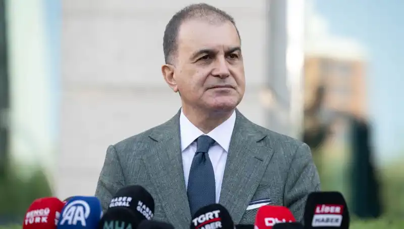 Ömer Çelik’ten Radikal Sözlere Sert Tepki: Meşru Alanı Tehdit Eden İfadeler Yok Hükmündedir
