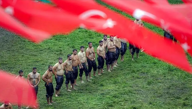 Kırkpınar Yağlı Güreşleri 664. Kez Başlıyor: Şampiyonluk İçin 40 Başpehlivan Mücadele Edecek