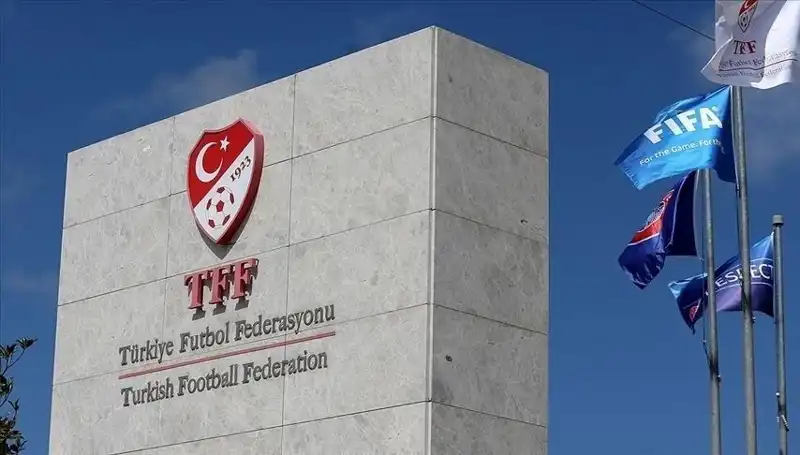 Türkiye Futbol Federasyonu'ndan Şok Karar: Profesyonel Liglerde Takım Sayısı Düşürülecek!