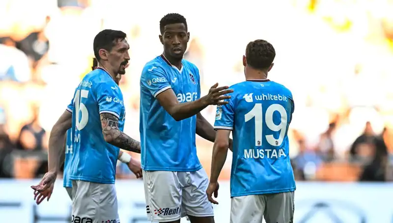 Trabzonspor, Adana Demirspor'u Zor Bir Maçla Geçti: Tek Golle 3 Puan