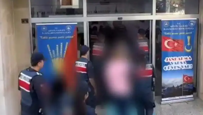 30 İlde FETÖ Operasyonu: 65 Gözaltı ve Tutuklama Sonrası Gelişmeler