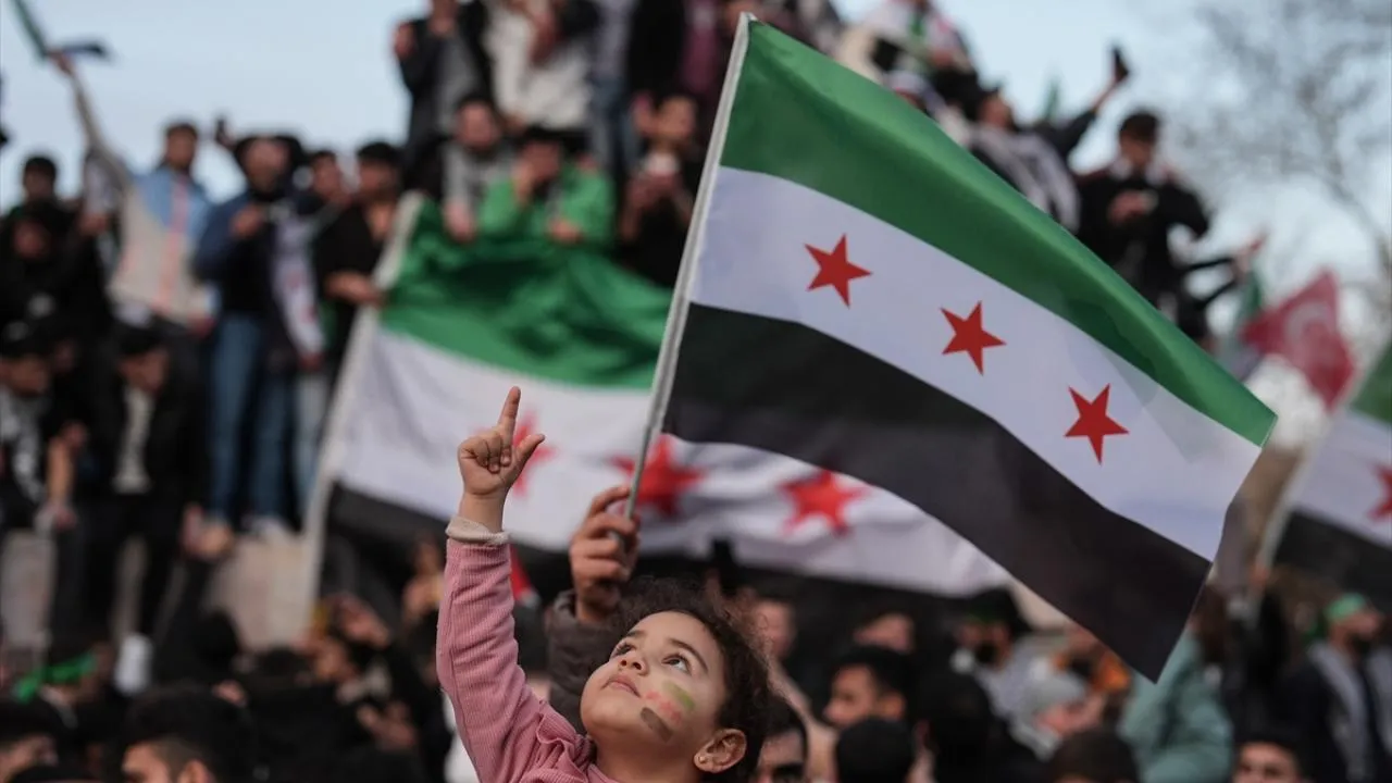 Suriye Bayrağı Yenilendi: Yeni Tasarımın Anlamı Ne?