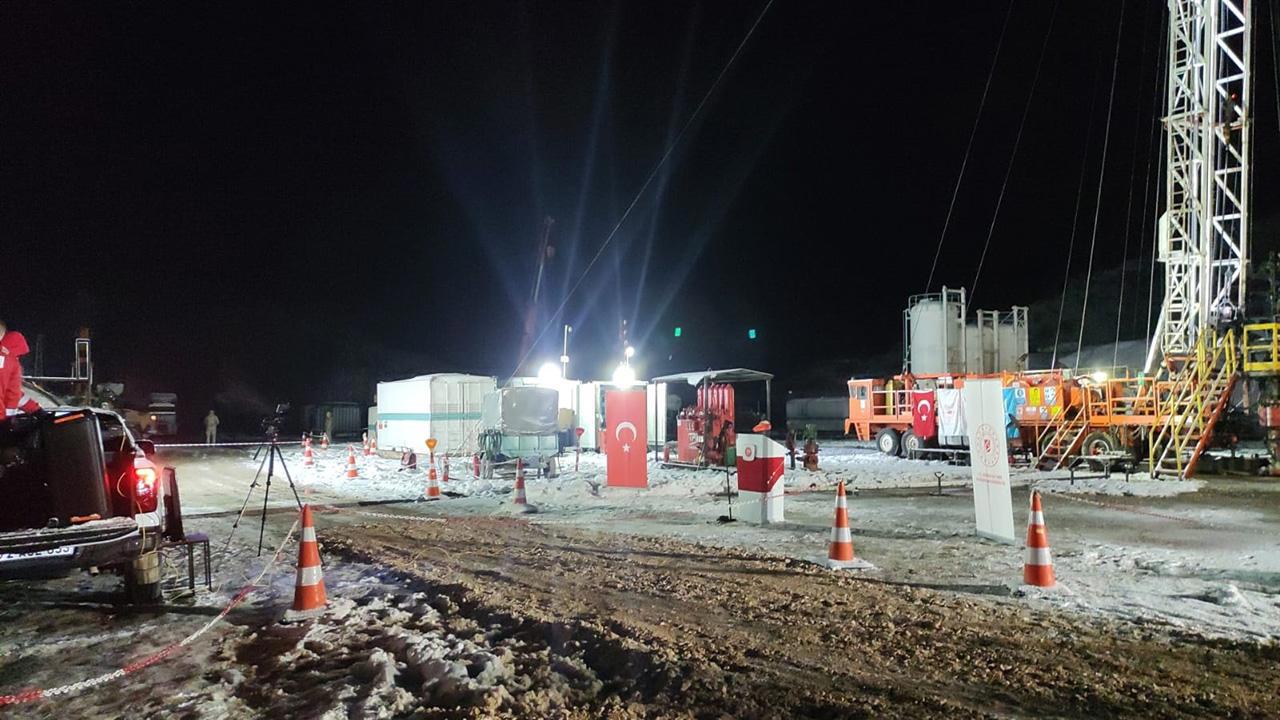 Yeni Yıl Başlangıcında Şırnak'ta Yeni Bir Petrol Sondaj Kuyusu Açıldı