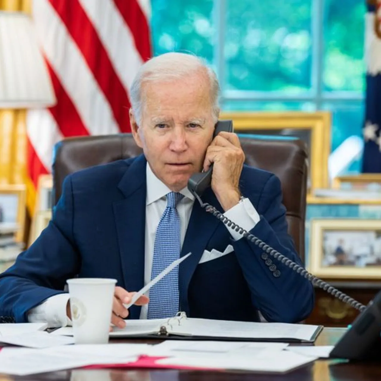 Biden, Harris ve Trump’ı Telefonla Aradı