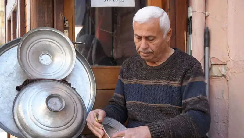 Zamana Yenik Düşen Meslekler: Hangi İşler Kayboldu?