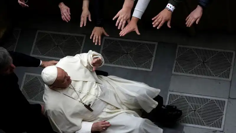 600 Yıllık Tarih: Papa Francis’in İstifa Olasılığı Neden Konuşuluyor?