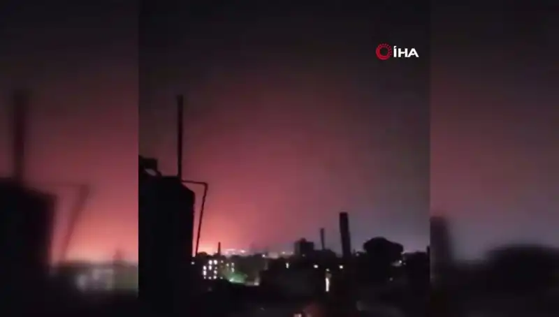 ABD, Yemen’in Sana Şehrine Hava Saldırısı Düzenledi: 12 Kişi Hayatını Kaybetti