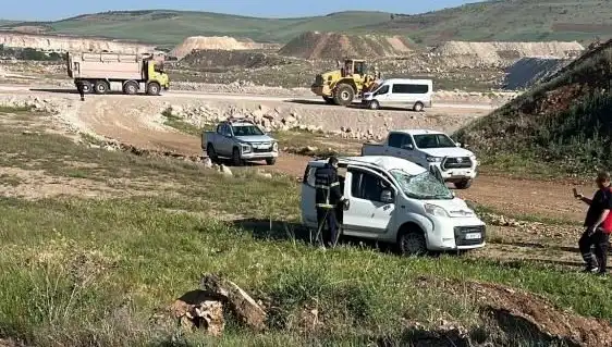 Mardin'de Korkunç Kaza: Dört Kişi Yaralandı, Olay Yerin'de Neler Oldu?