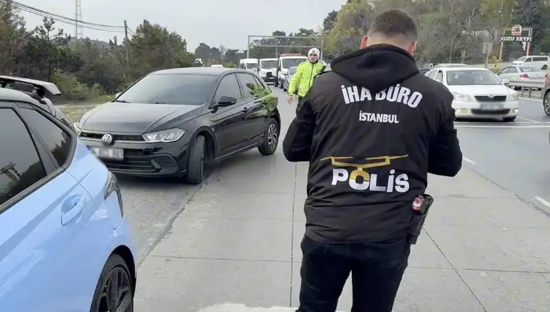 Emniyet Şeridini İhlal Eden Sürücü, Kazayla Suçunu Ortaya Çıkardı