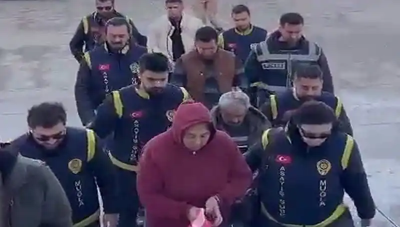 Yıllar Sonra Ortaya Çıkan Gizem: Çikolata Poşeti ve Bebek Cesedi