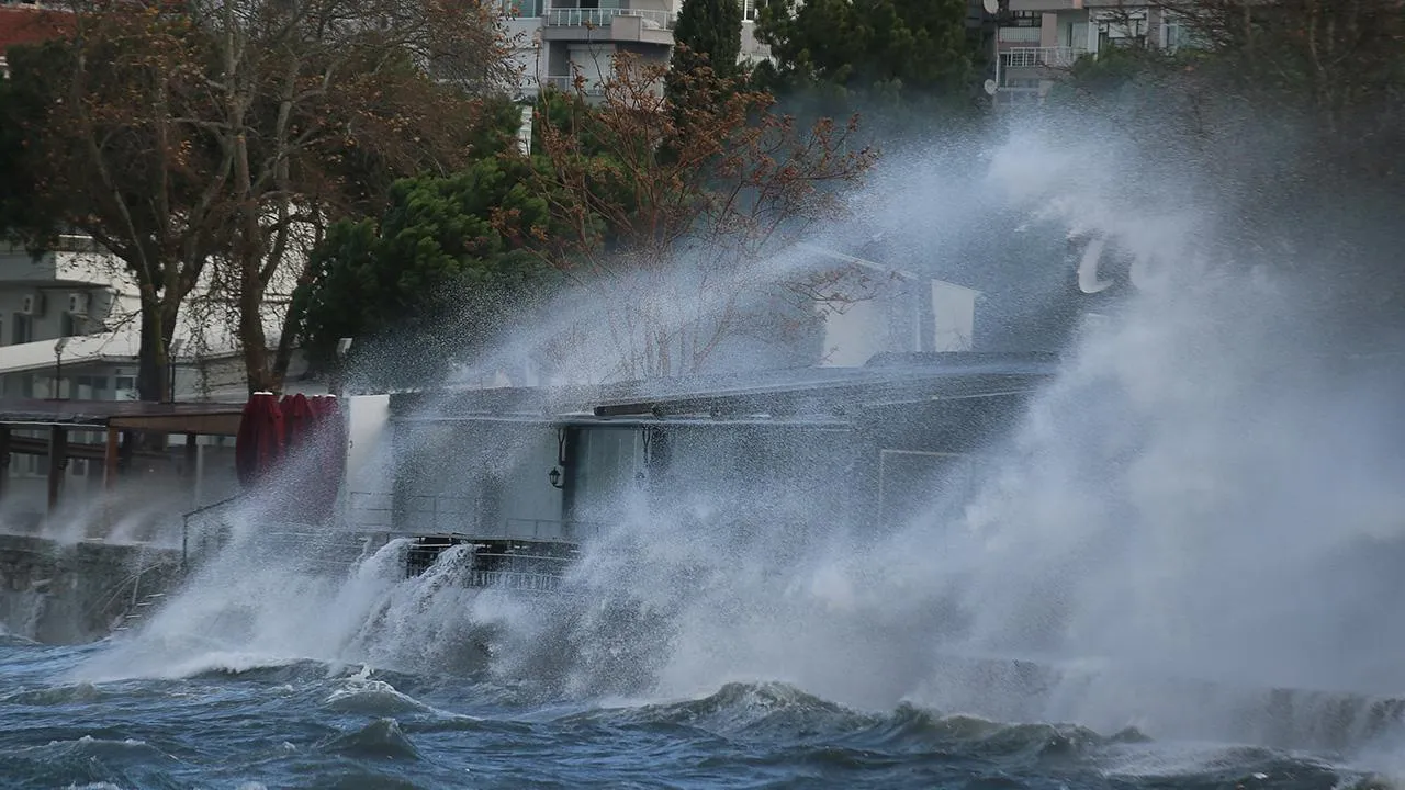 Marmara ve Kuzey Ege İçin Fırtına Uyarısı Yapıldı