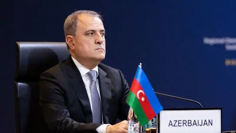 Azerbaycan ve Ermenistan, Tarihi Barış Anlaşmasını İmzaladı