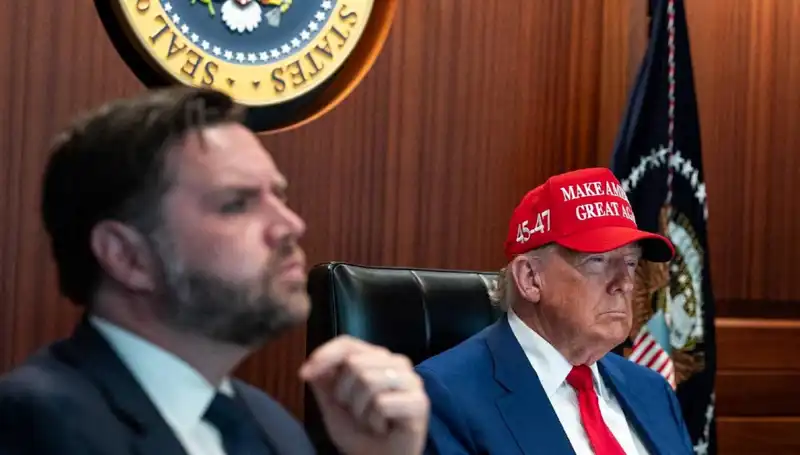 Trump'ın Azil Tasarısı Reddedildi: Siyasi Manzara Değişiyor
