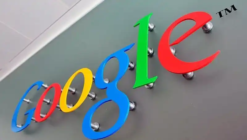 Google, Görüşmeleri Sekanslı Olarak Canlı Çevirme Özelliği ile Yeni Bir Dönem Başlatıyor
