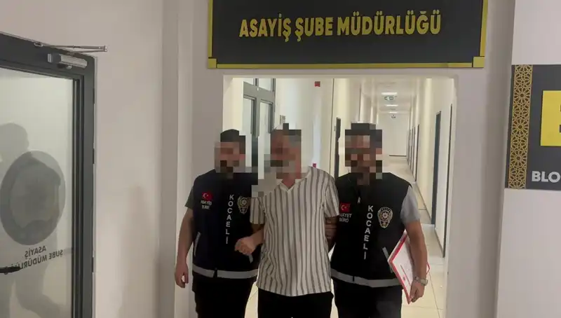 Kocaeli'nde Sarsıcı Aile Vahşeti: İki Kişi Hayatını Kaybetti