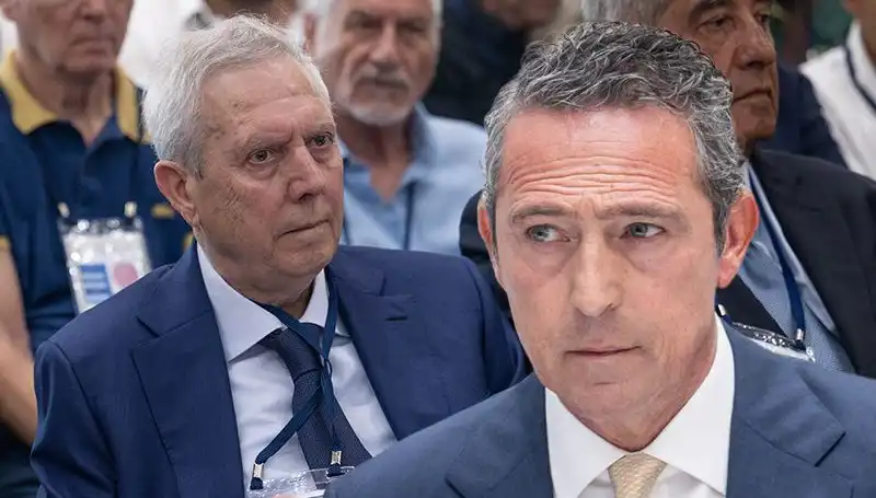Fenerbahçe Divan Kurulu’nda Aziz Yıldırım’dan Adaylık Müjdesi