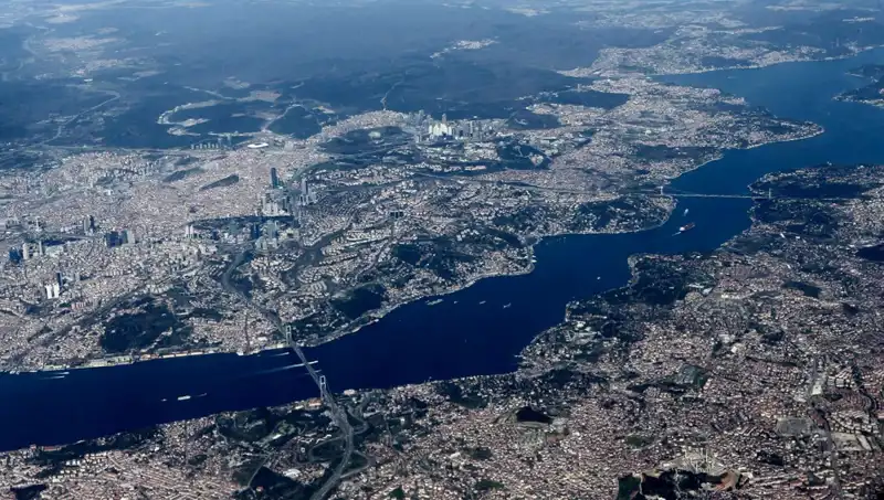 Baharın Coşkusu: İstanbul Semalarında Hava Trafiği Yoğunlaştı!