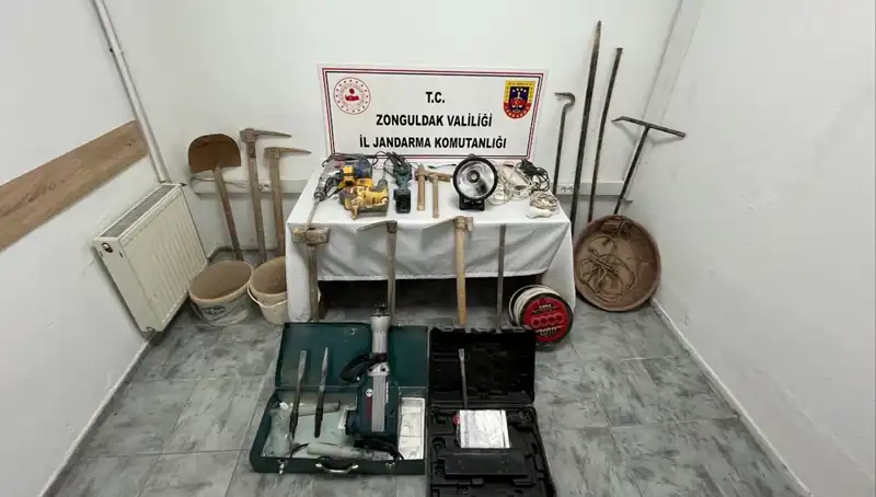 Çaycuma'da Kaçak Kazı Yaparken Yakalanan 5 Şüpheli Açıklığa Kavuştu