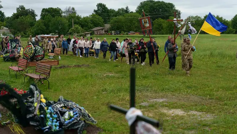 Ukrayna'da Savaşırken Hayatını Kaybeden İngiliz Askerin Acı Hikayesi