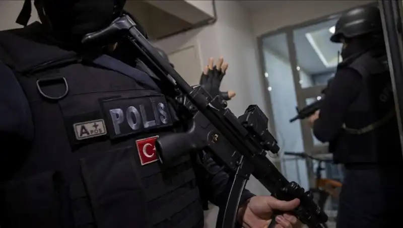 Türkiye Genelinde Koordineli DAEŞ Operasyonları: 89 Şüpheli Yakalandı