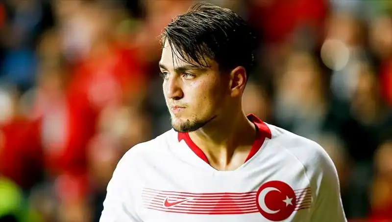 Beşiktaş, Milli Futbolcunun Transferi İçin Girişimlere Başladı!
