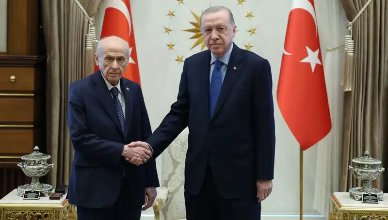 Cumhurbaşkanı Erdoğan ve Bahçeli'den Kritik Görüşme: 2024 Seçimlerine Hazırlık