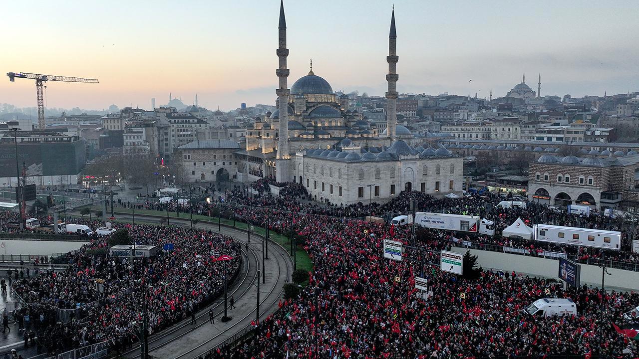 İstanbul'da düzenlenen İnsanlık İttifakı buluşması büyük ilgi gördü