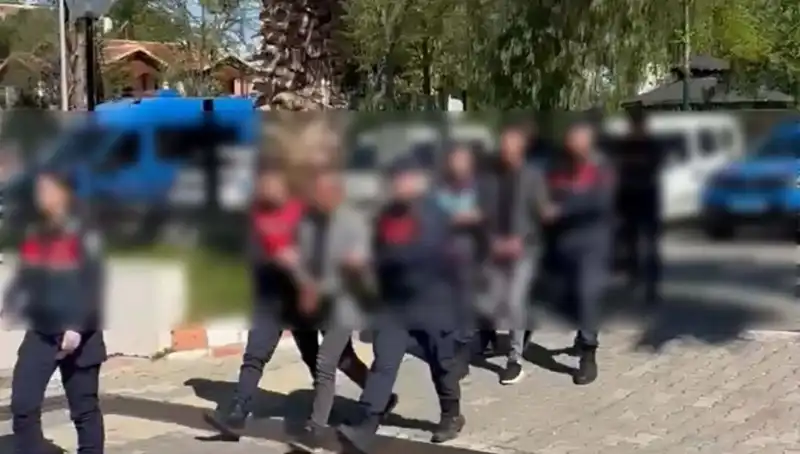 Aydın'da Şok Eden Olay: Gaspettiler, Benzin Döküp Yaktılar!
