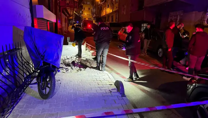 Küçükçekmece'de Plakasız Motosikletle Gerçekleştirilen Saldırı Herkesi Şaşırttı