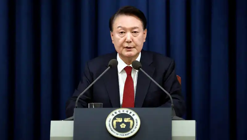 Güney Kore Devlet Başkanı Yoon Suk Yeol Görevden Alındı: İstifa Sürecinin Arkasındaki Sebepler
