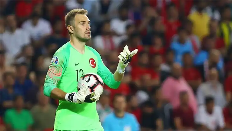 Mert Günok Futbol Kariyerini Sonlandıracağı Yaşı Açıkladı!