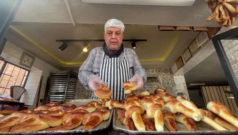 92 Yıldır Her Ramazan Tezgahlarda: Kalfası İşsiz Kalmasın Diye Üretiyor